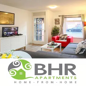  Apartment Great Location - Centre - Parking - 4 Beds - 2 Bedrooms United Kingdom