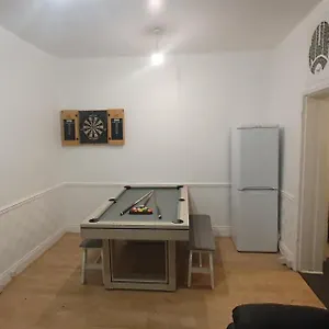  Apartment Hustlers United Kingdom